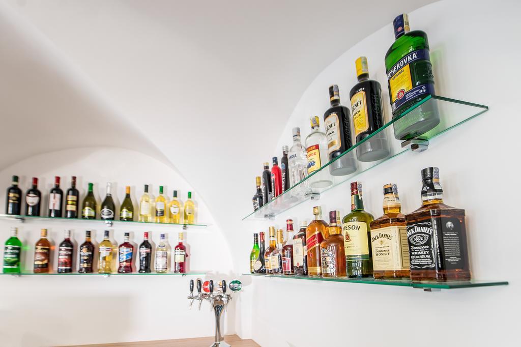Hotel U Lva Bílina Εξωτερικό φωτογραφία