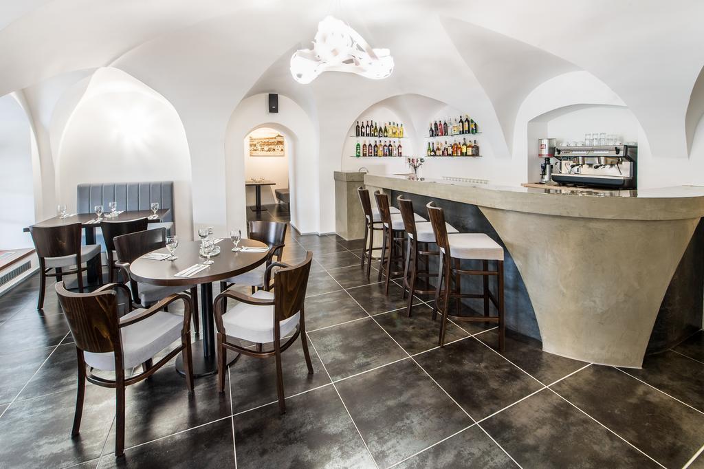 Hotel U Lva Bílina Εξωτερικό φωτογραφία
