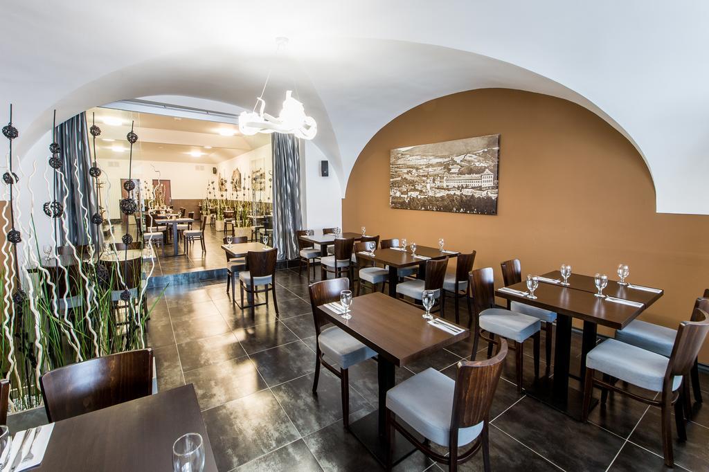 Hotel U Lva Bílina Εξωτερικό φωτογραφία