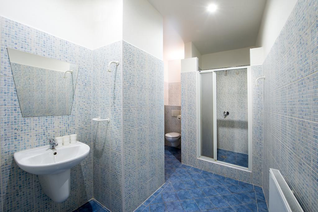 Hotel U Lva Bílina Δωμάτιο φωτογραφία